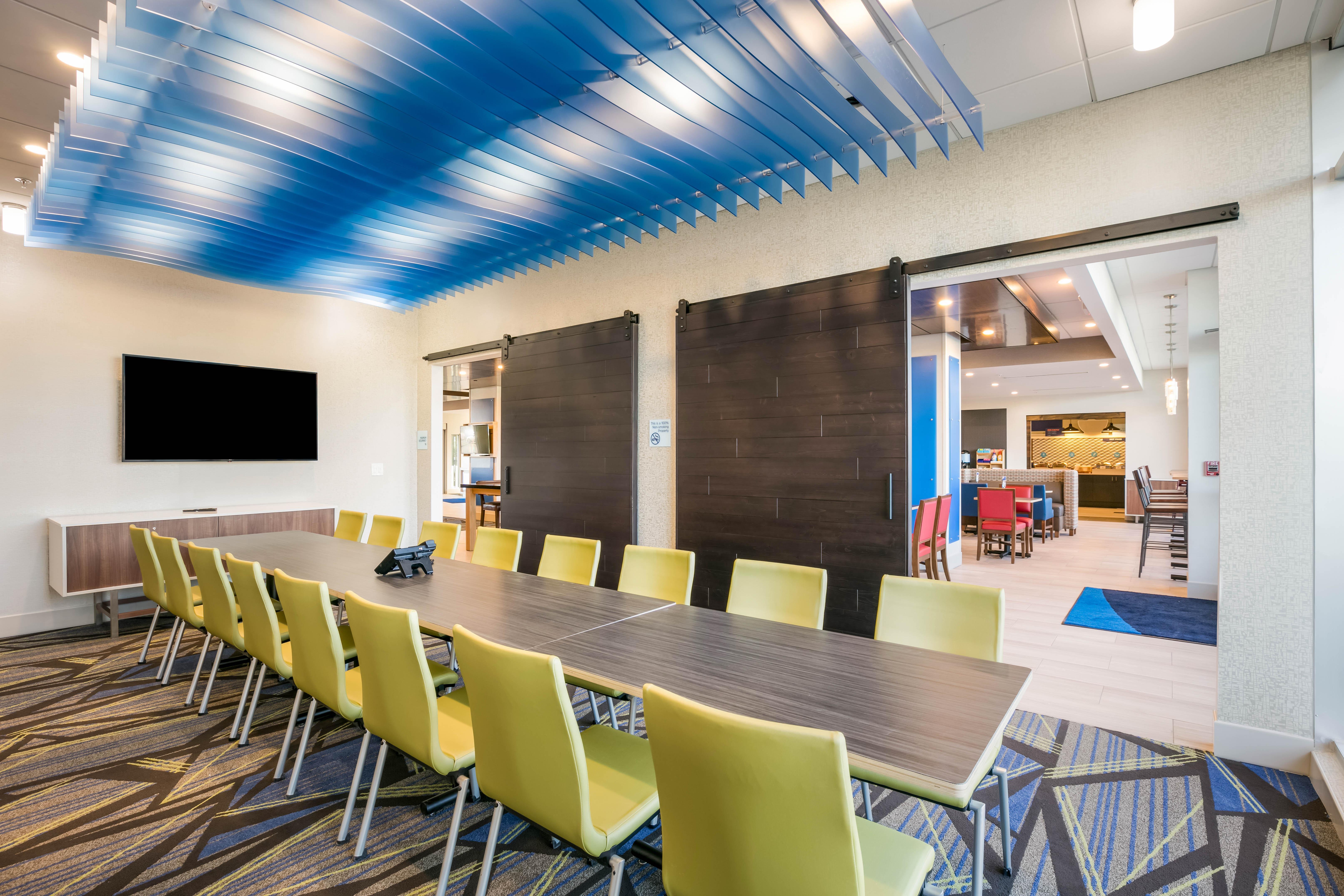 Holiday Inn Express & Suites Jacksonville - Town Center By Ihg Kültér fotó