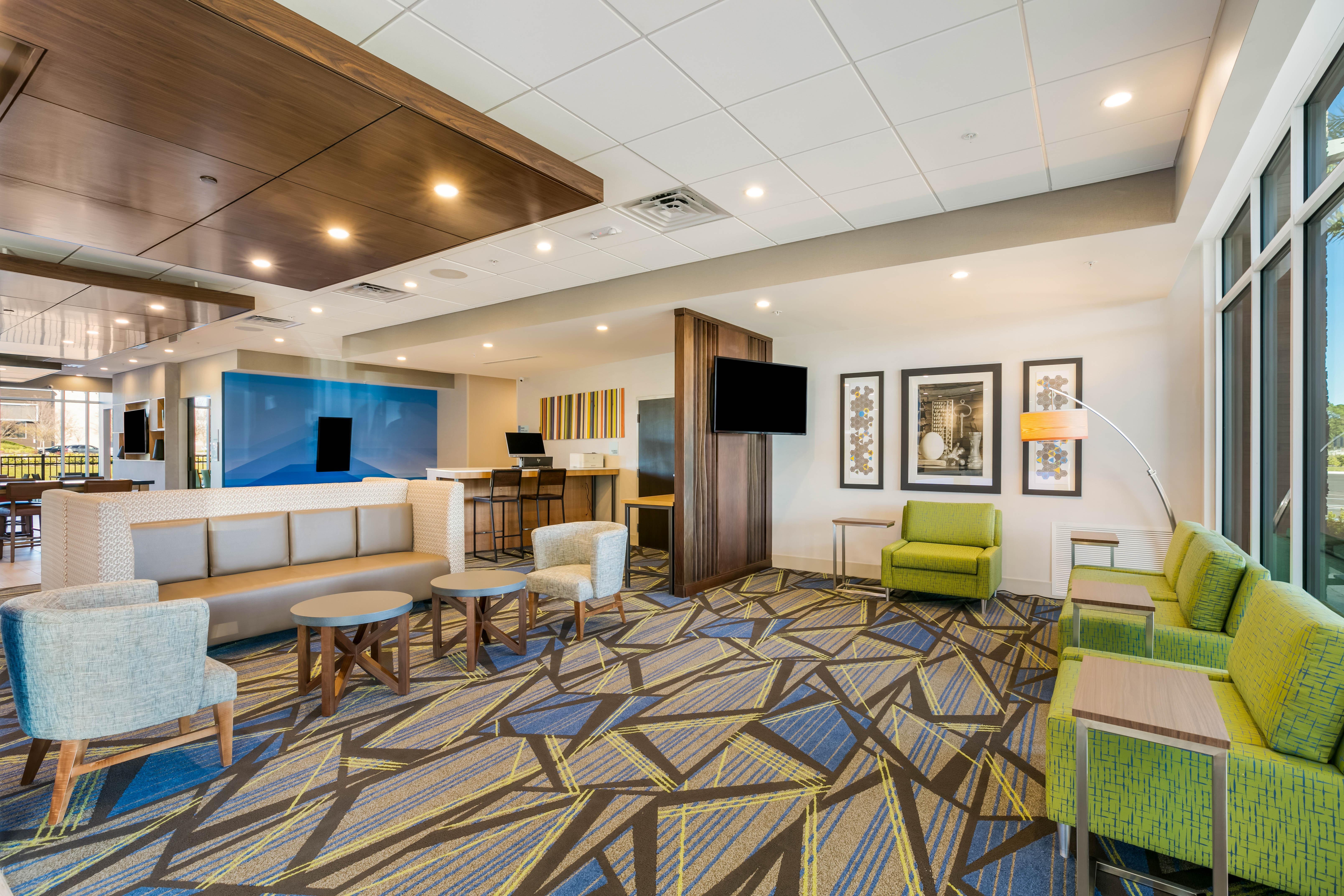 Holiday Inn Express & Suites Jacksonville - Town Center By Ihg Kültér fotó