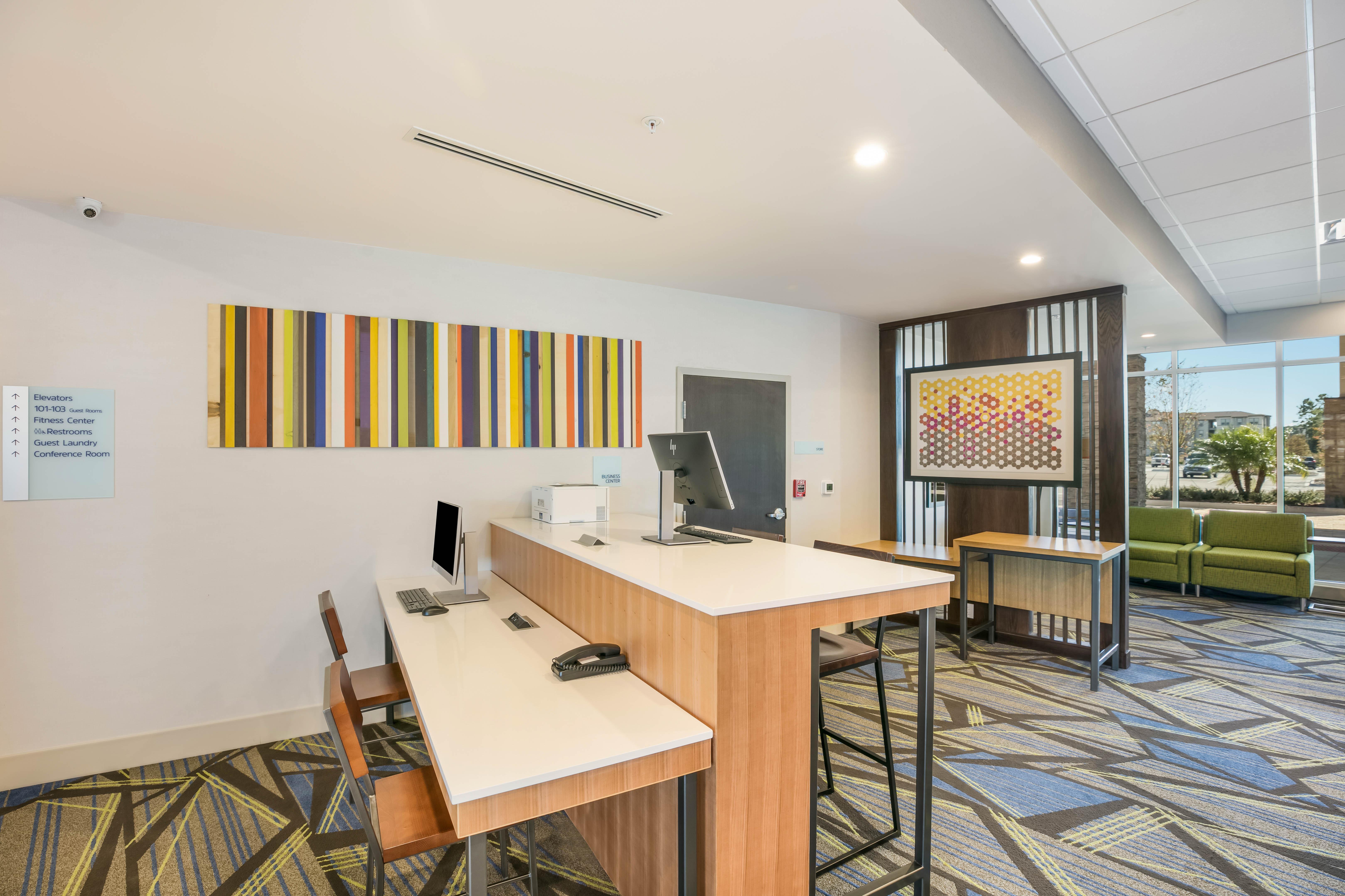 Holiday Inn Express & Suites Jacksonville - Town Center By Ihg Kültér fotó